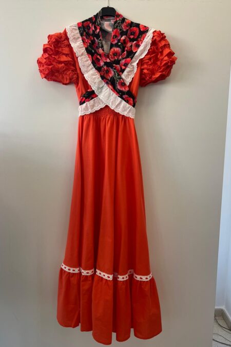 Vestido  naranja manga de farol con piquillo estampado más flor regalo